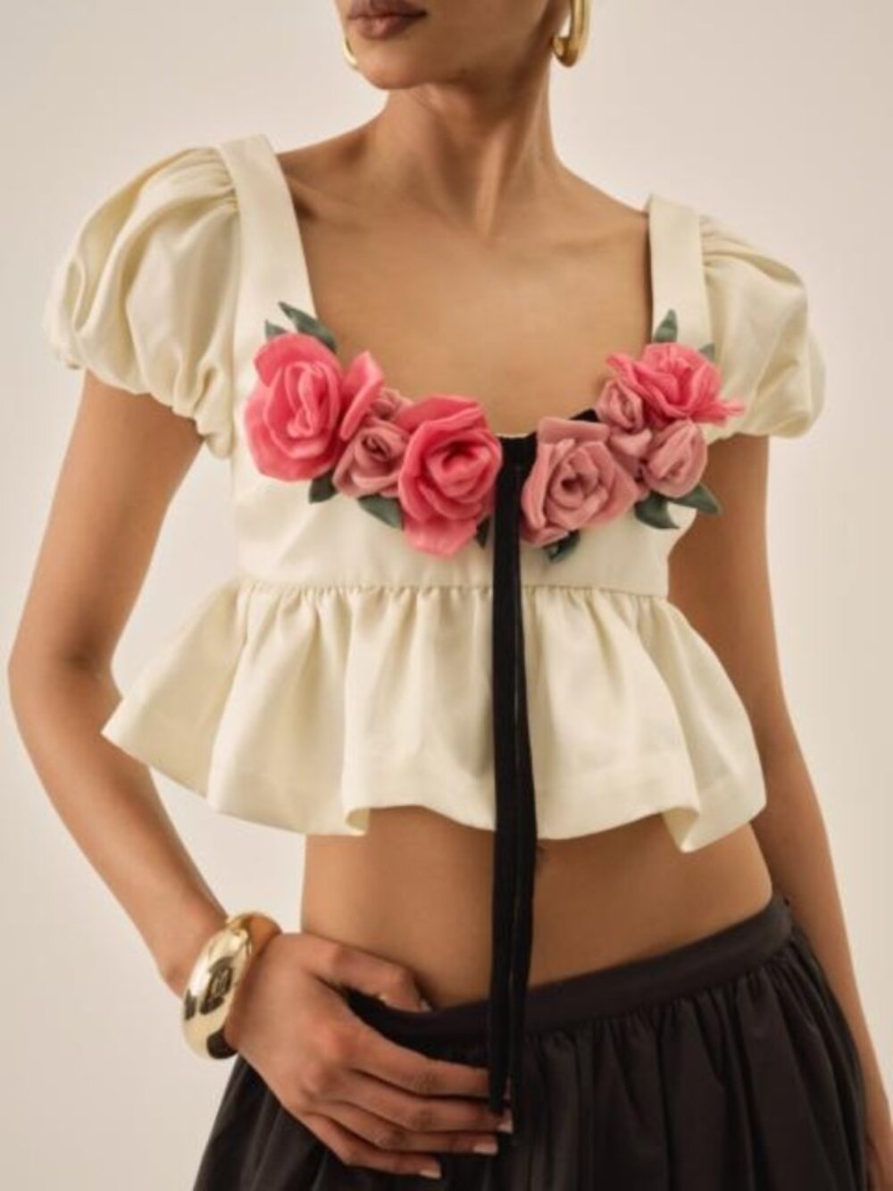 NEW RARE $230 FOR LOVE AND LEMONS ROSALIE CREAM SATIN TOP W/ROSETTES SIZE M